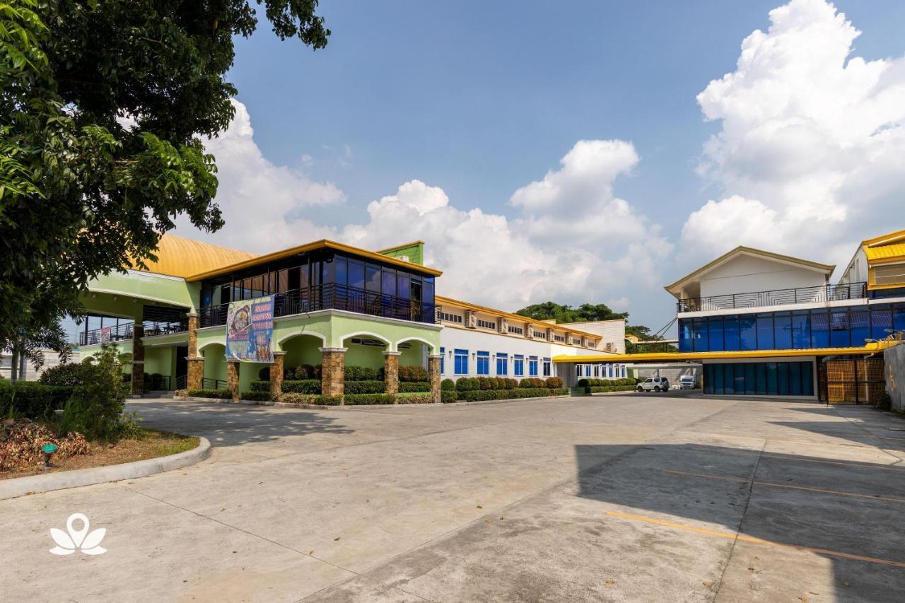 Zen Rooms Rosario Resort Batangas Ngoại thất bức ảnh